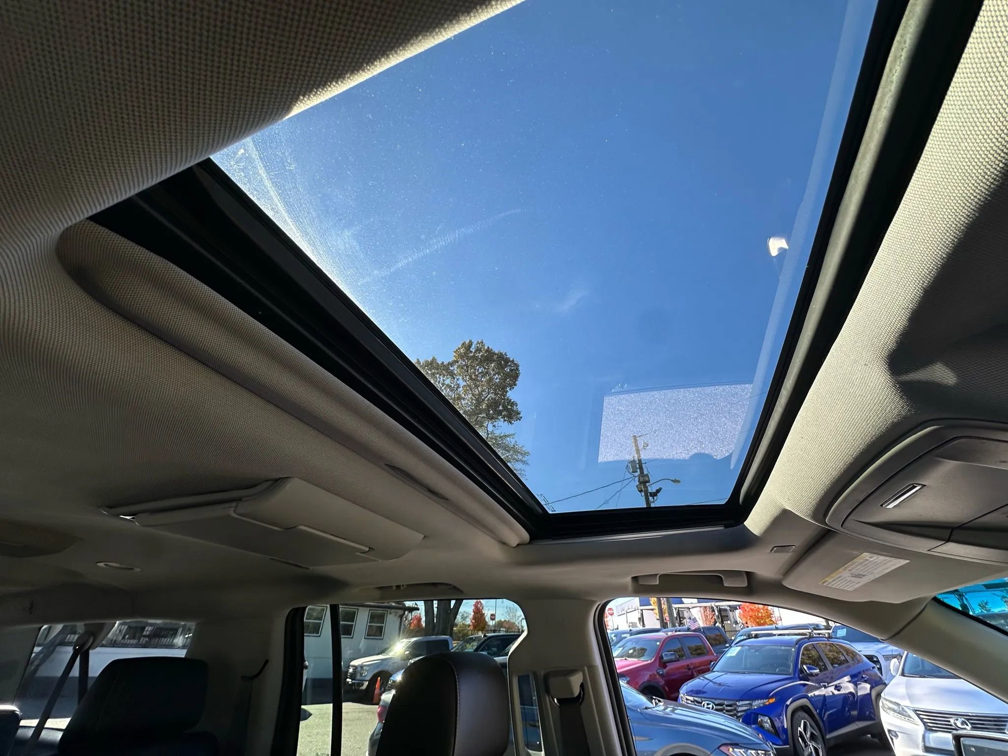 Used 2017 GMC Yukon XL SLT w/ Premium Edition image 28