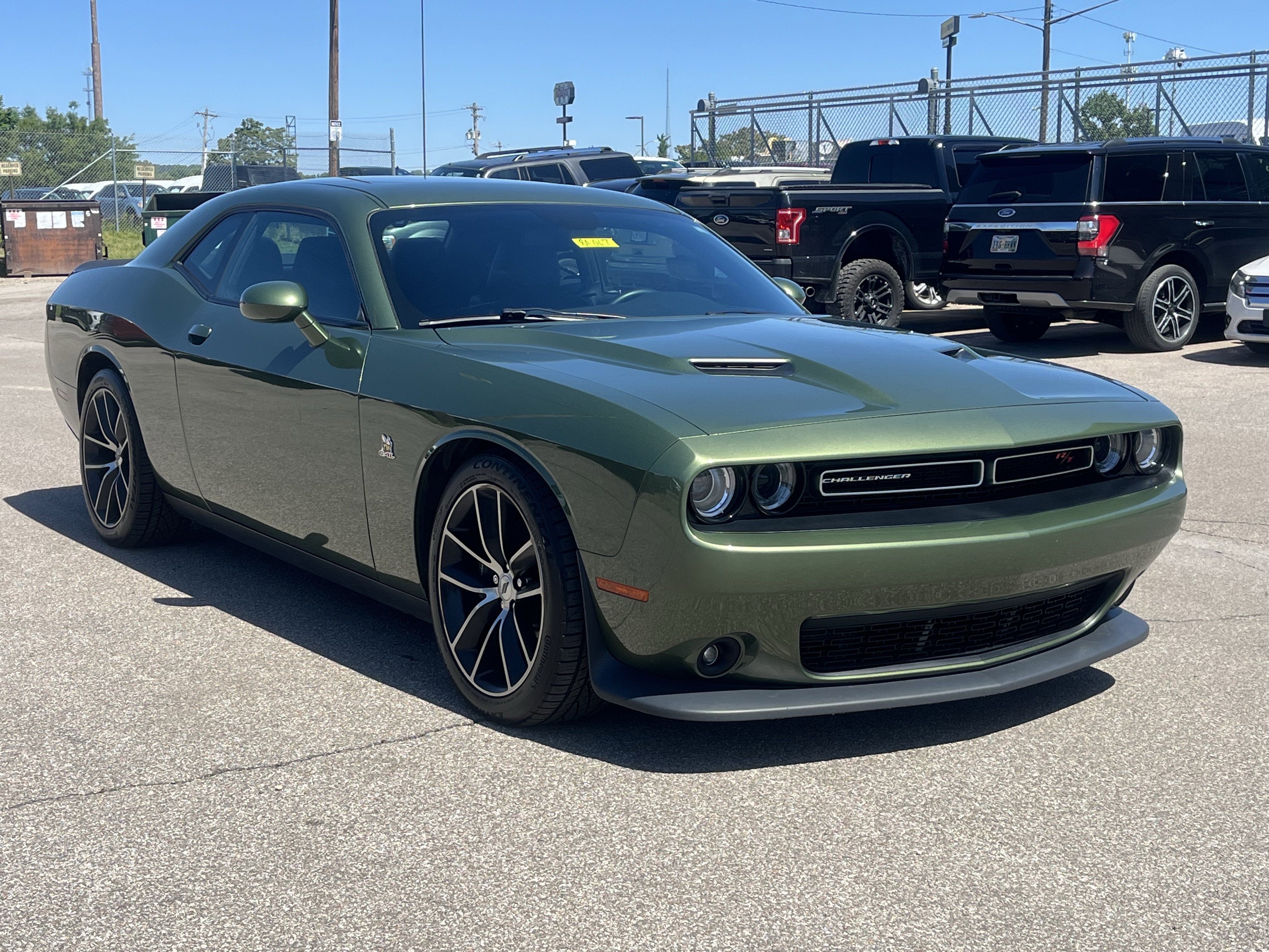 Used 2018 Dodge Challenger R/T Scat Pack w/ Leather Interior Group RWD image 1