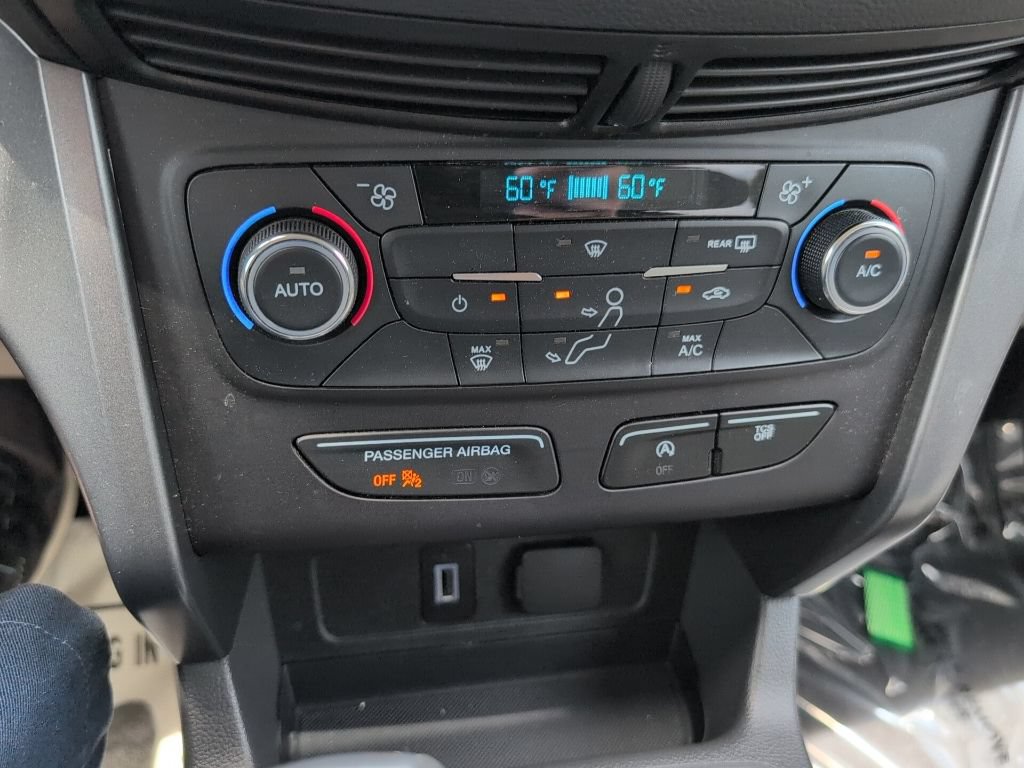 Used 2017 Ford Escape SE FWD image 18