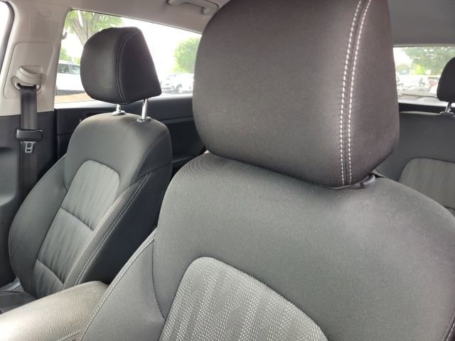 Used 2021 Kia Sportage LX FWD image 2