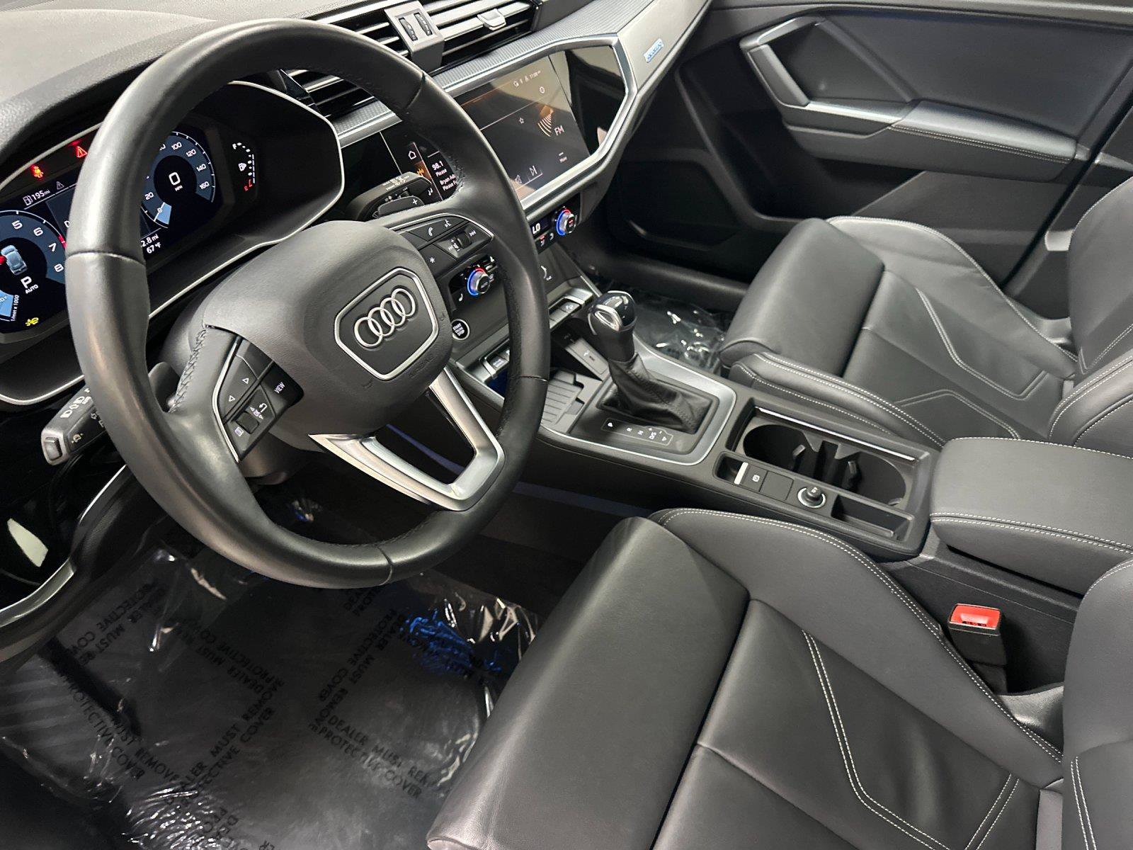 Used 2024 Audi Q3 2.0T Premium Plus w/ Premium Plus Package AWD/4WD image 9