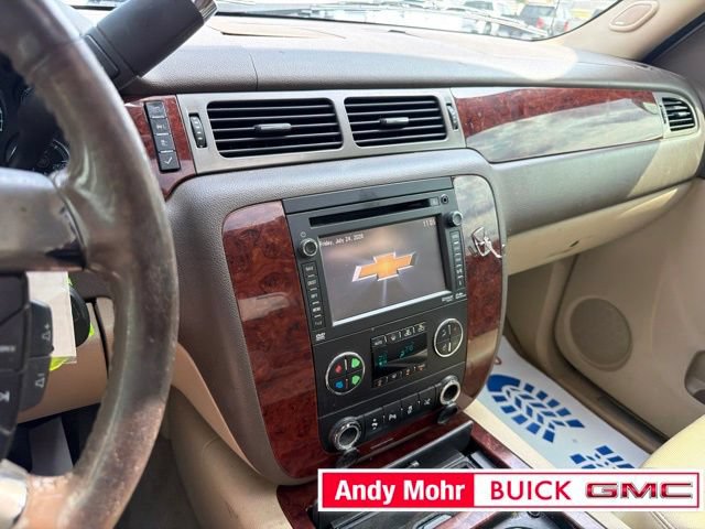 Used 2013 Chevrolet Avalanche LTZ RWD image 28
