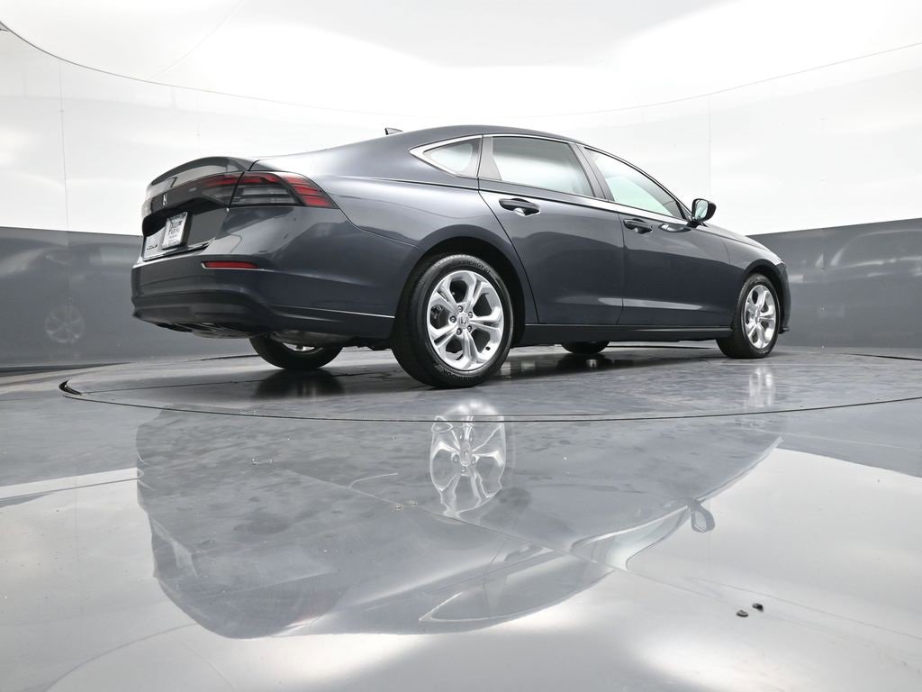 Certified 2023 Honda Accord LX image 29