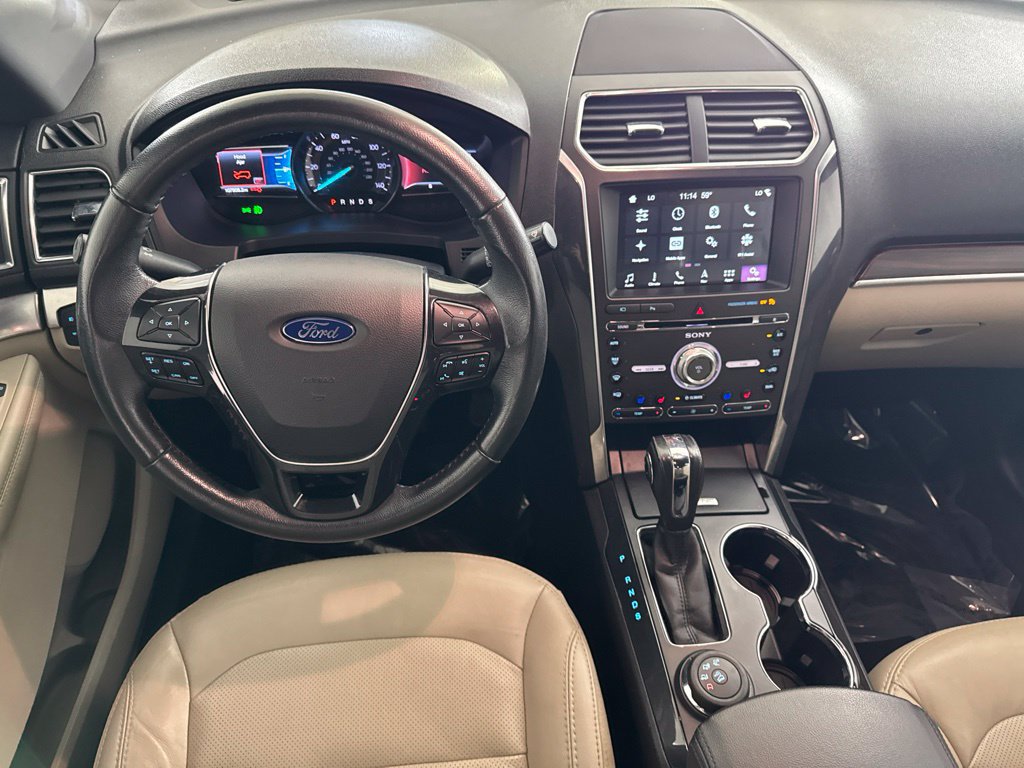 Used 2018 Ford Explorer Limited AWD/4WD image 34