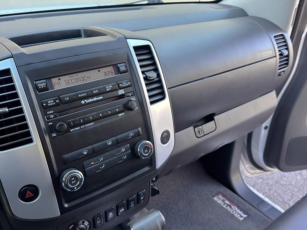 Used 2012 Nissan Frontier PRO-4X w/ Pro-4x Luxury Pkg AWD/4WD image 19
