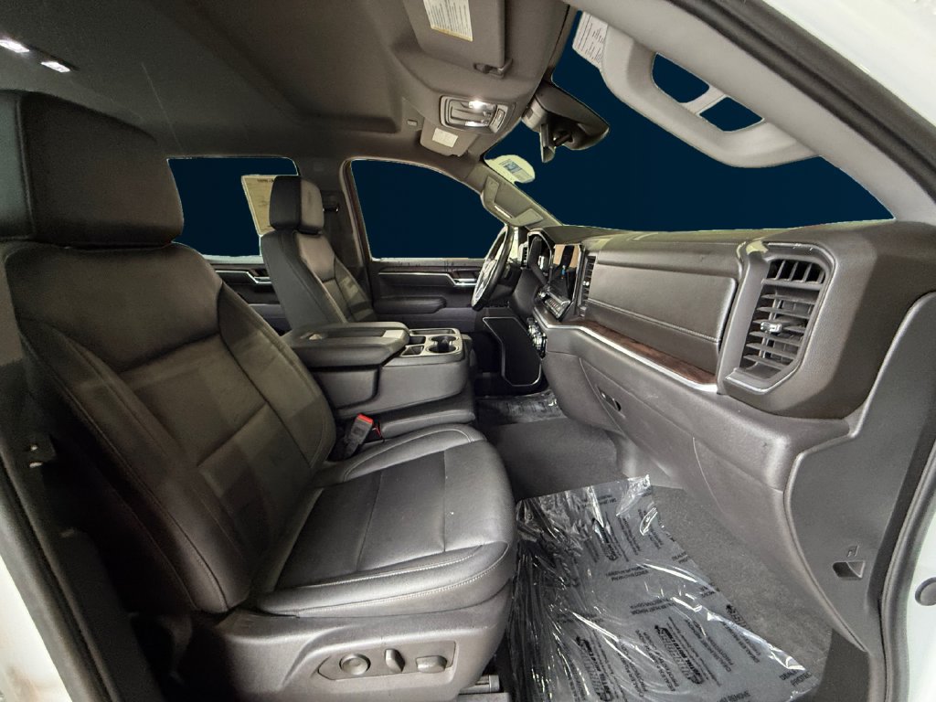 Used 2025 GMC Sierra 1500 SLT AWD/4WD image 17
