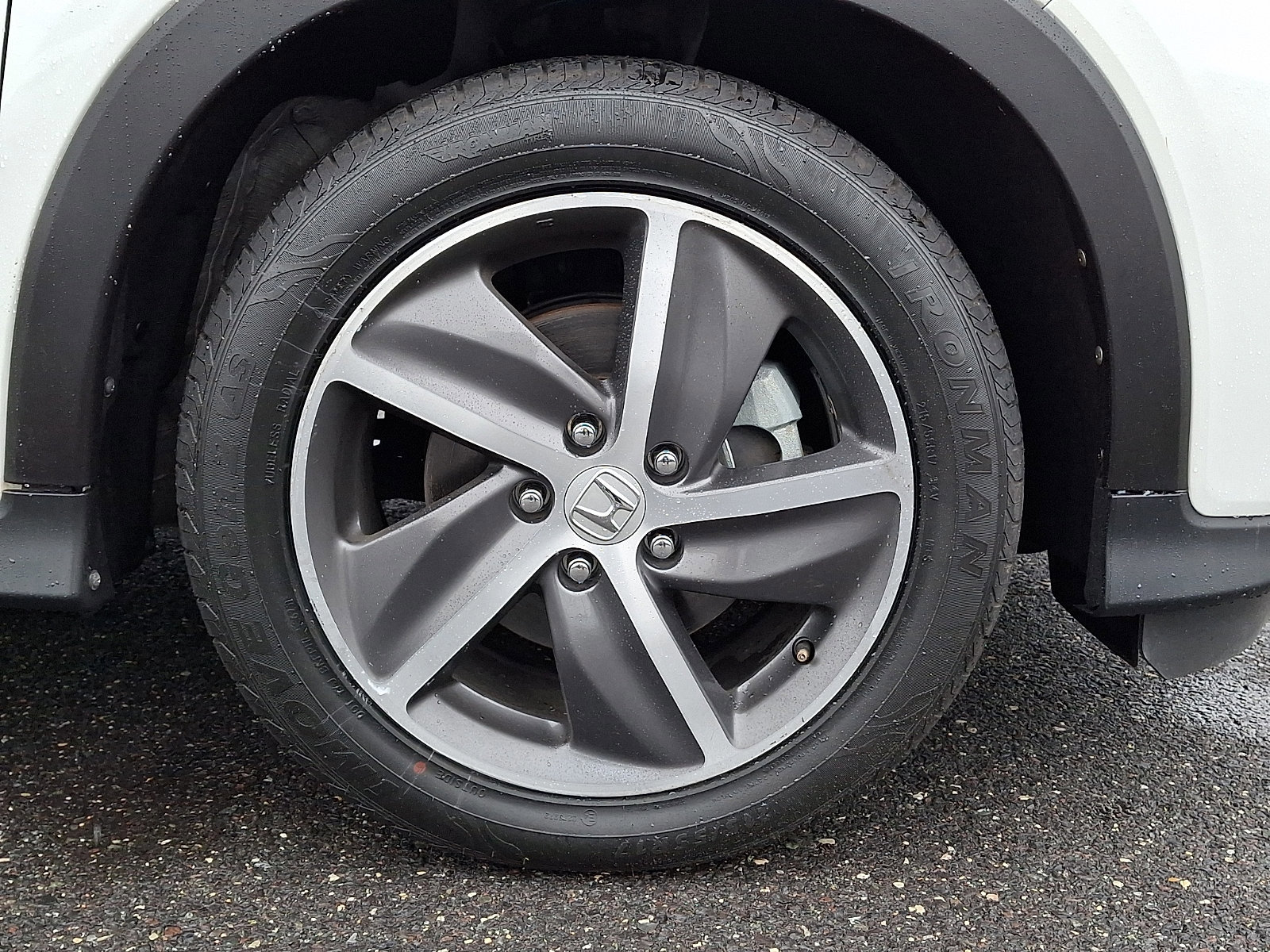 Used 2021 Honda HR-V EX-L image 8