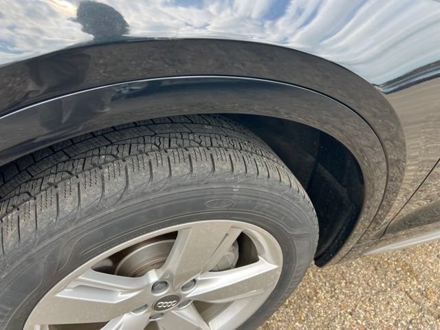 Used 2018 Audi Q5 2.0T Premium Plus w/ Premium Plus Package AWD/4WD image 12