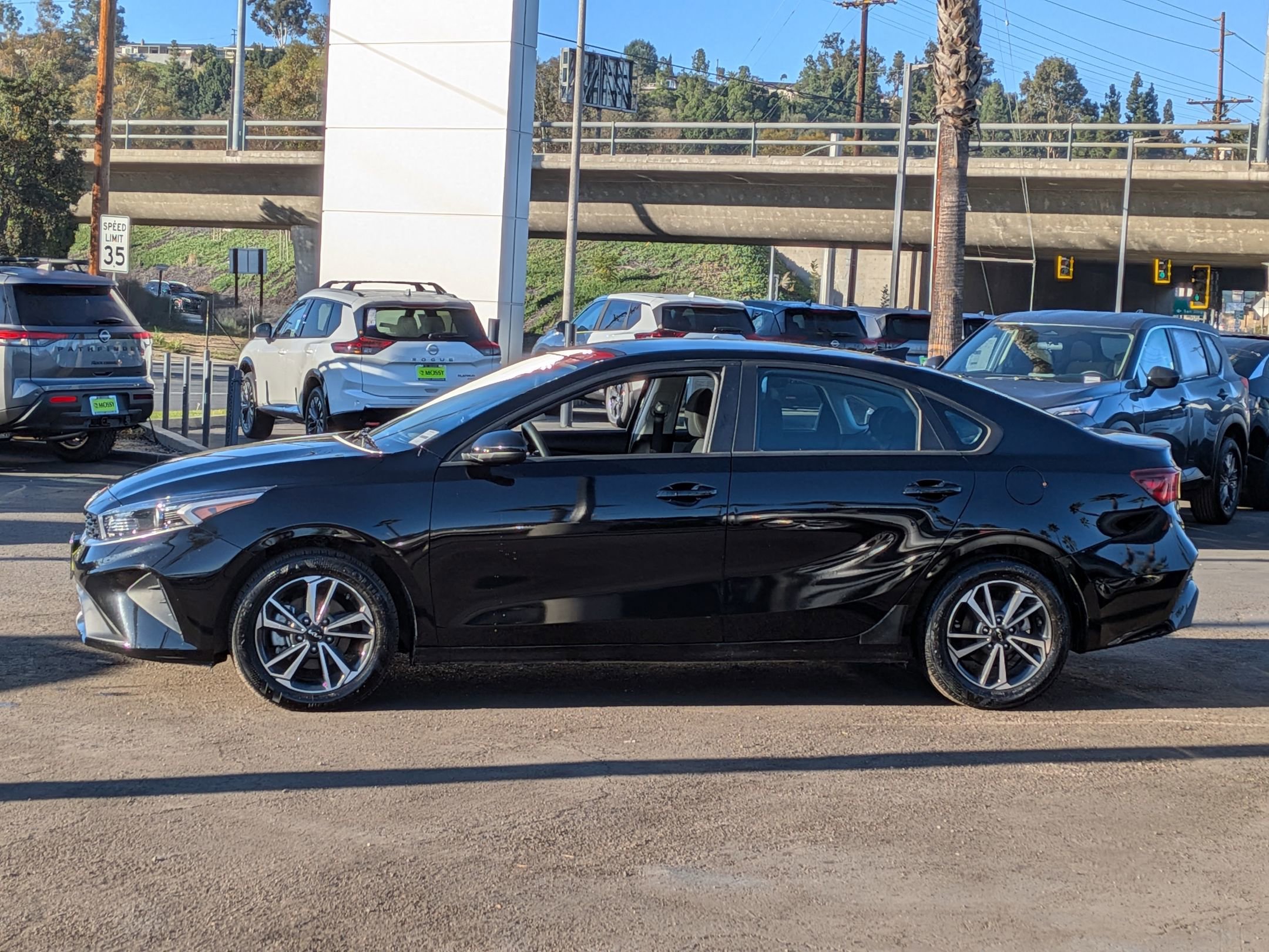 Used 2024 Kia Forte LXS image 5