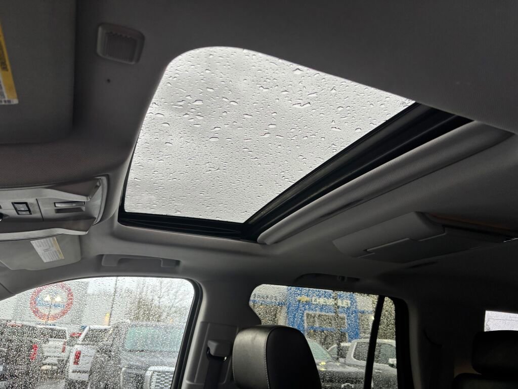 Used 2015 Chevrolet Tahoe LTZ image 18