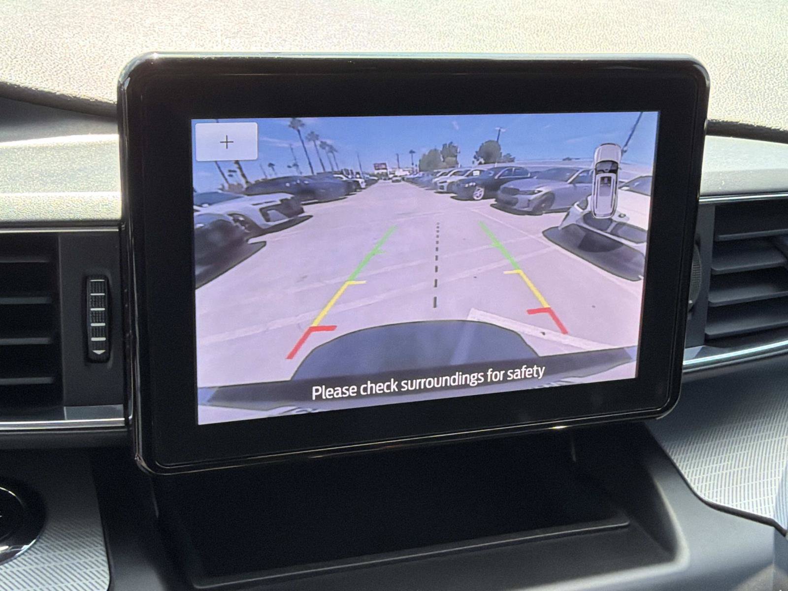 Used 2020 Ford Explorer XLT w/ Equipment Group 202A RWD image 31
