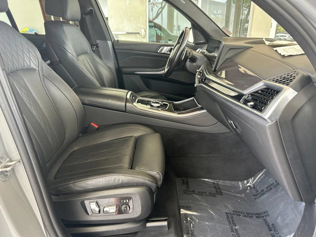 Used 2024 BMW X5 M60i AWD/4WD image 21
