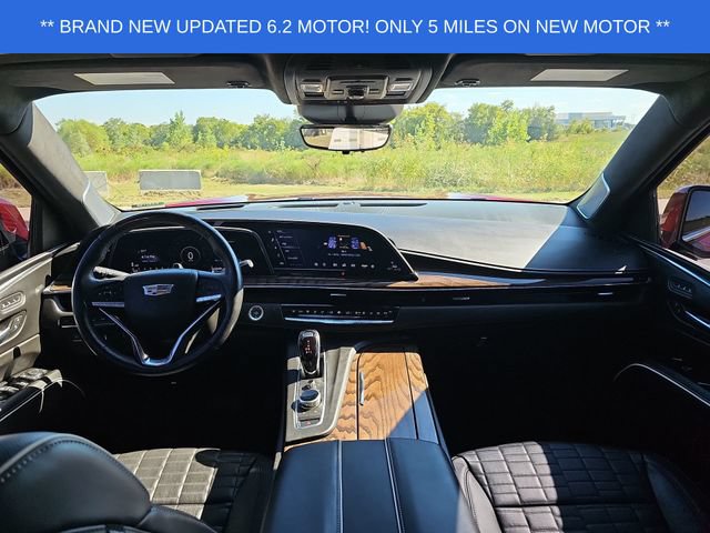 Used 2023 Cadillac Escalade Premium Luxury Platinum AWD/4WD image 21