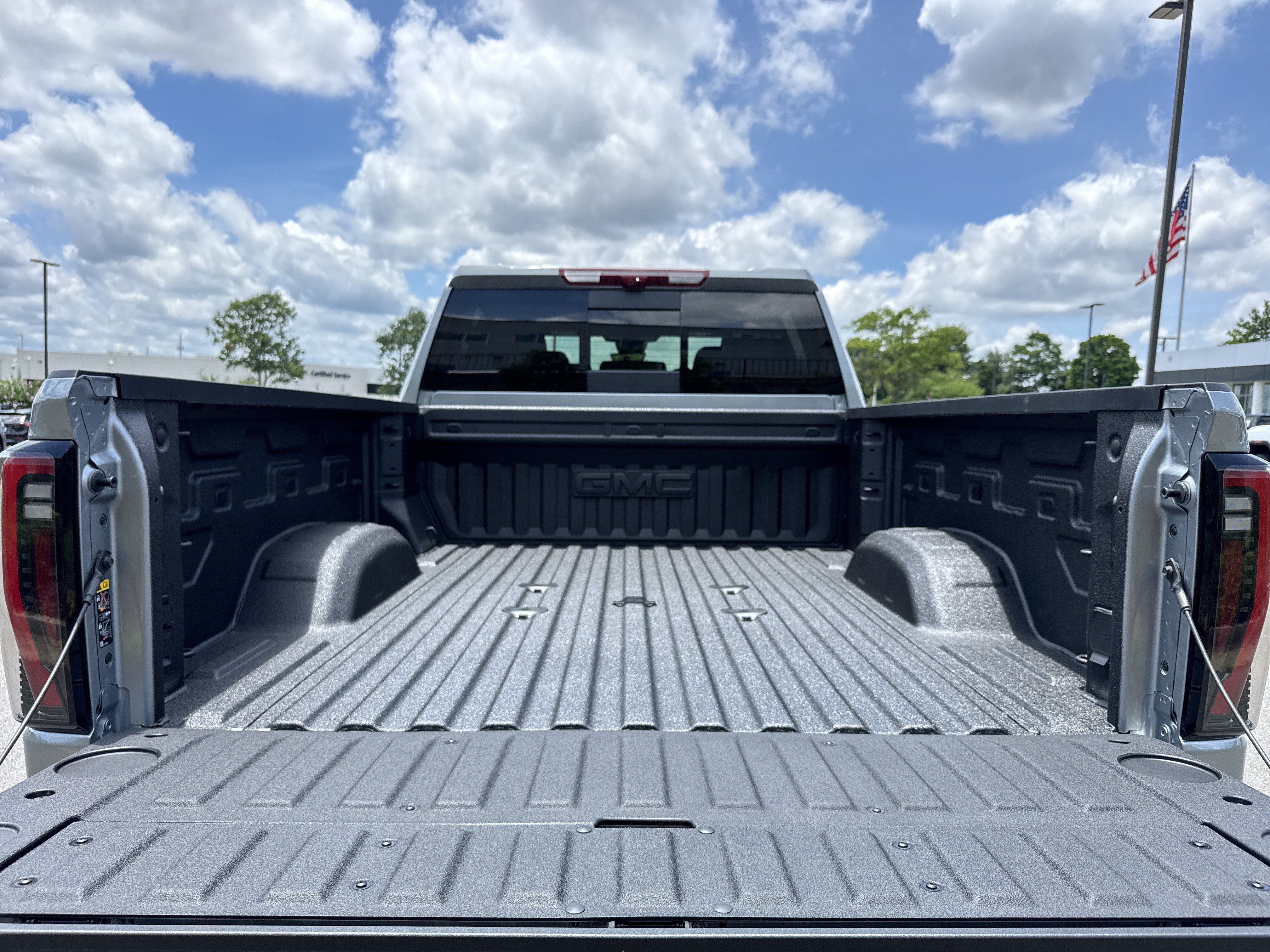 New 2026 GMC Sierra 2500 AT4 w/ AT4 Premium Plus Package AWD/4WD image 34