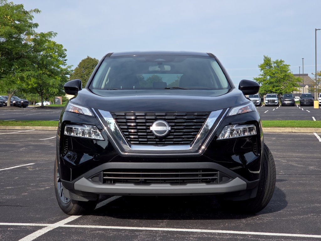 Used 2023 Nissan Rogue SV AWD/4WD image 18