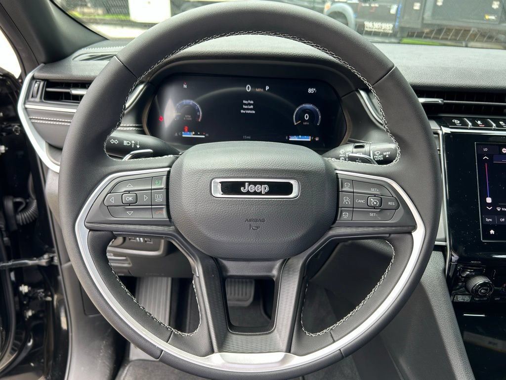 New 2024 Jeep Grand Cherokee L Laredo RWD image 11