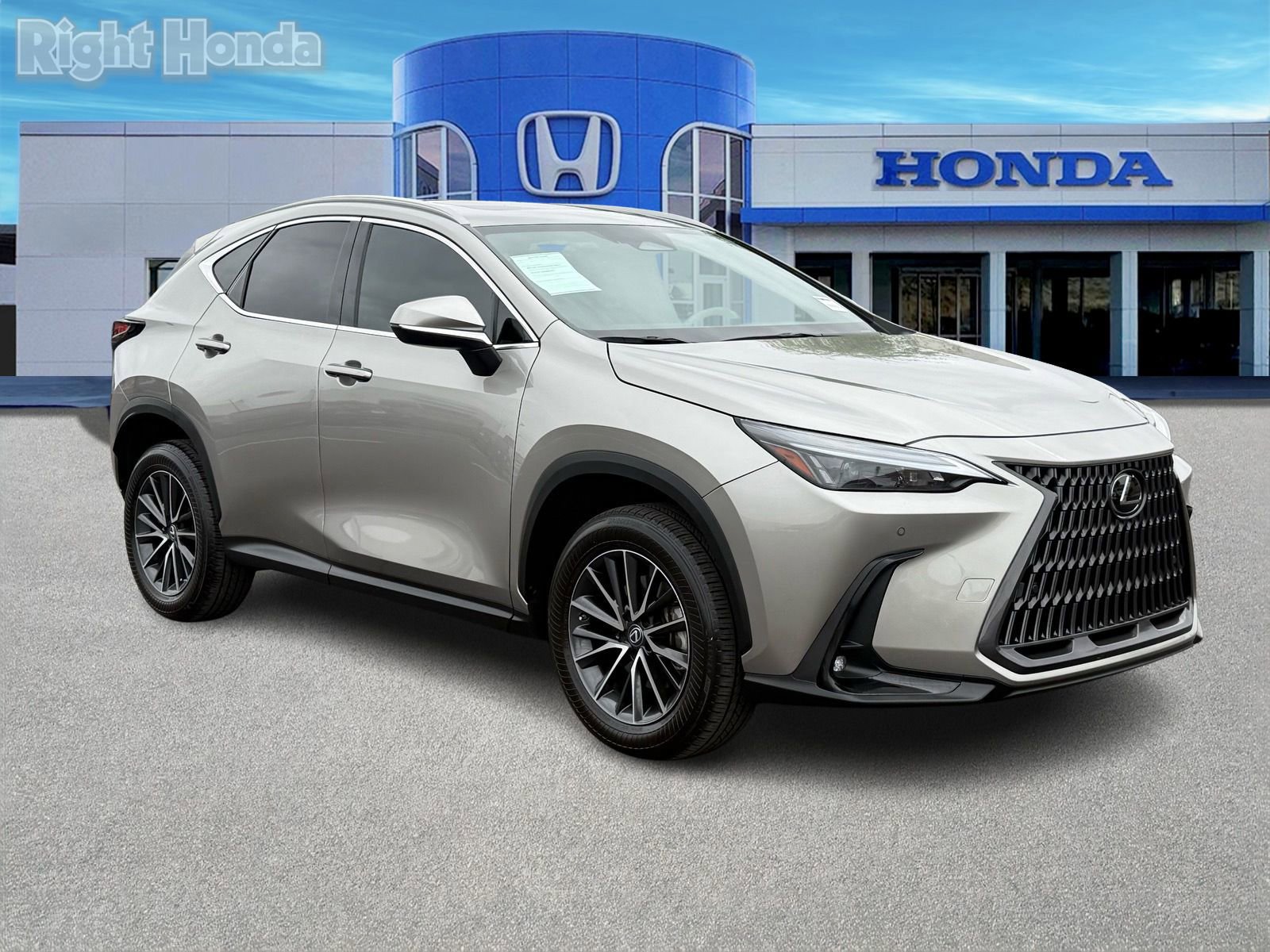 Used 2023 Lexus NX 350 AWD image 10