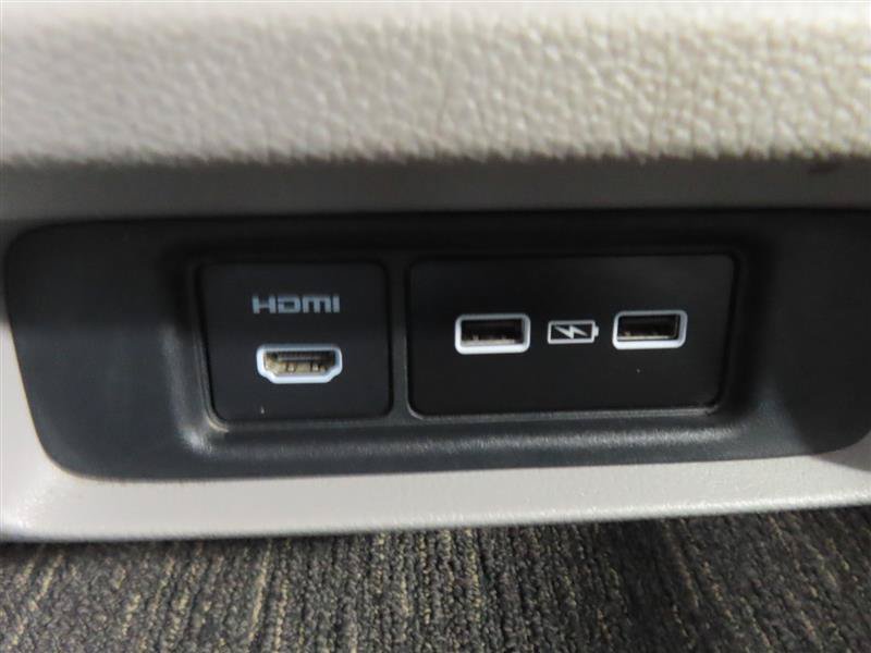 Used 2023 Honda Odyssey Touring image 32