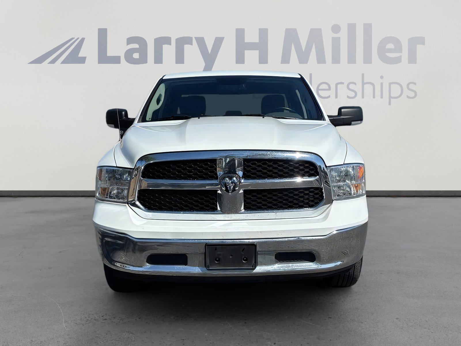 Used 2019 RAM 1500 Classic SLT w/ Luxury Group AWD/4WD image 6