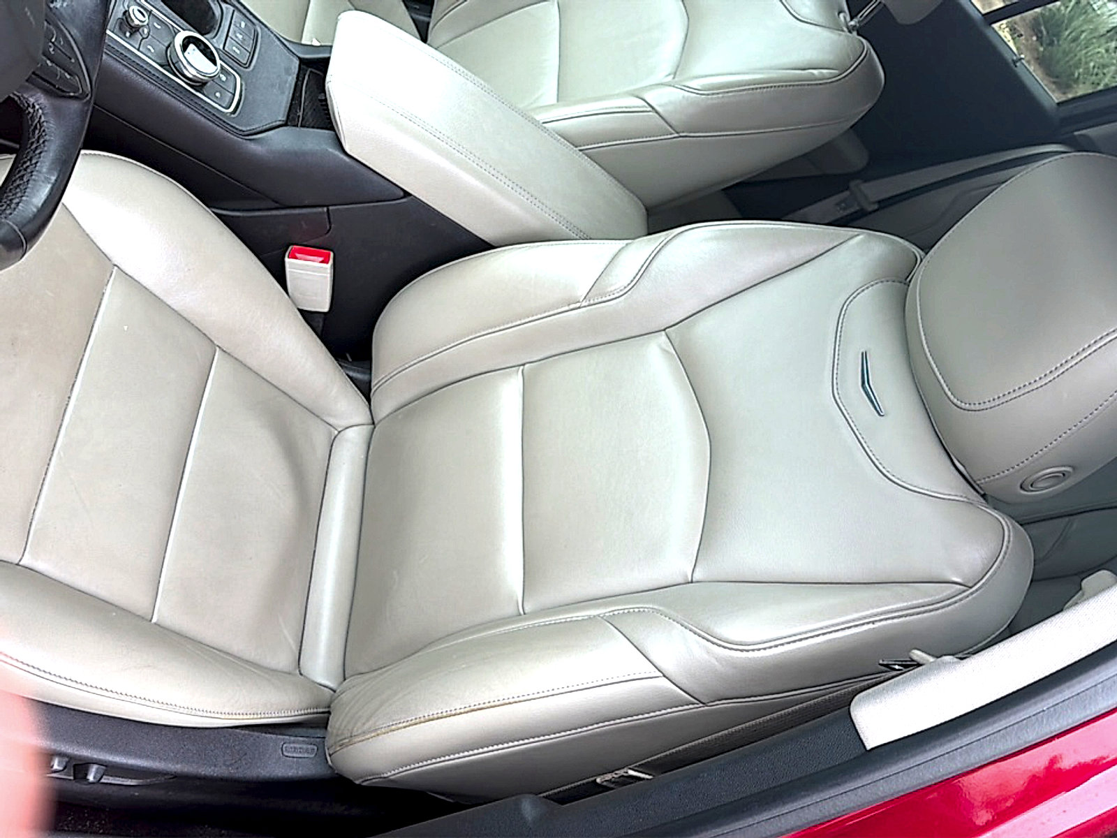 Used 2019 Cadillac XT4 Premium Luxury w/ Driver Awareness Package FWD image 6