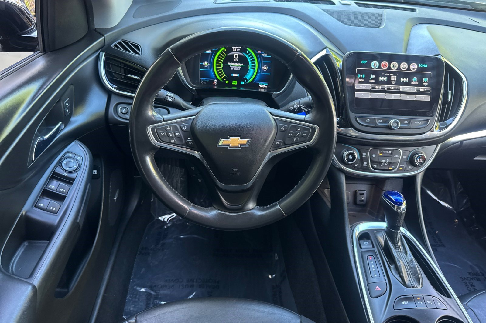 Used 2018 Chevrolet Volt Premier w/ Driver Confidence Package FWD image 31