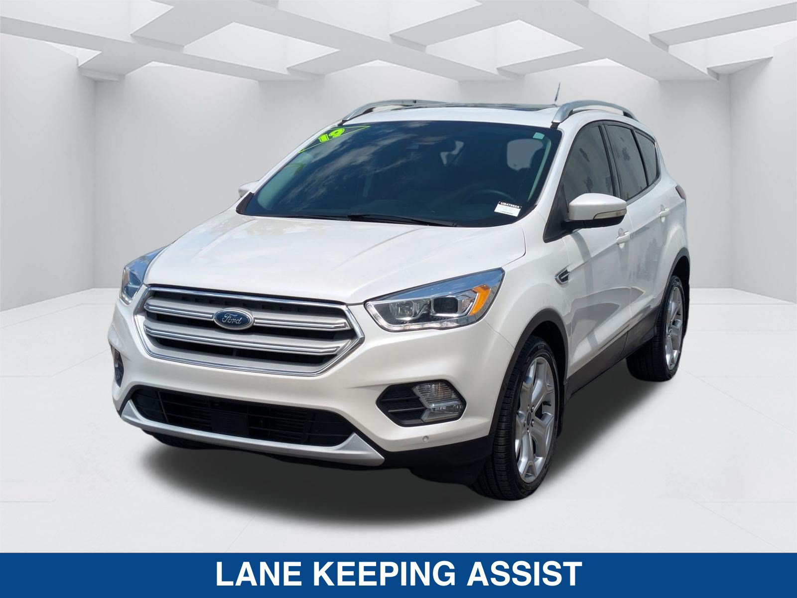 Used 2019 Ford Escape Titanium AWD/4WD image 8