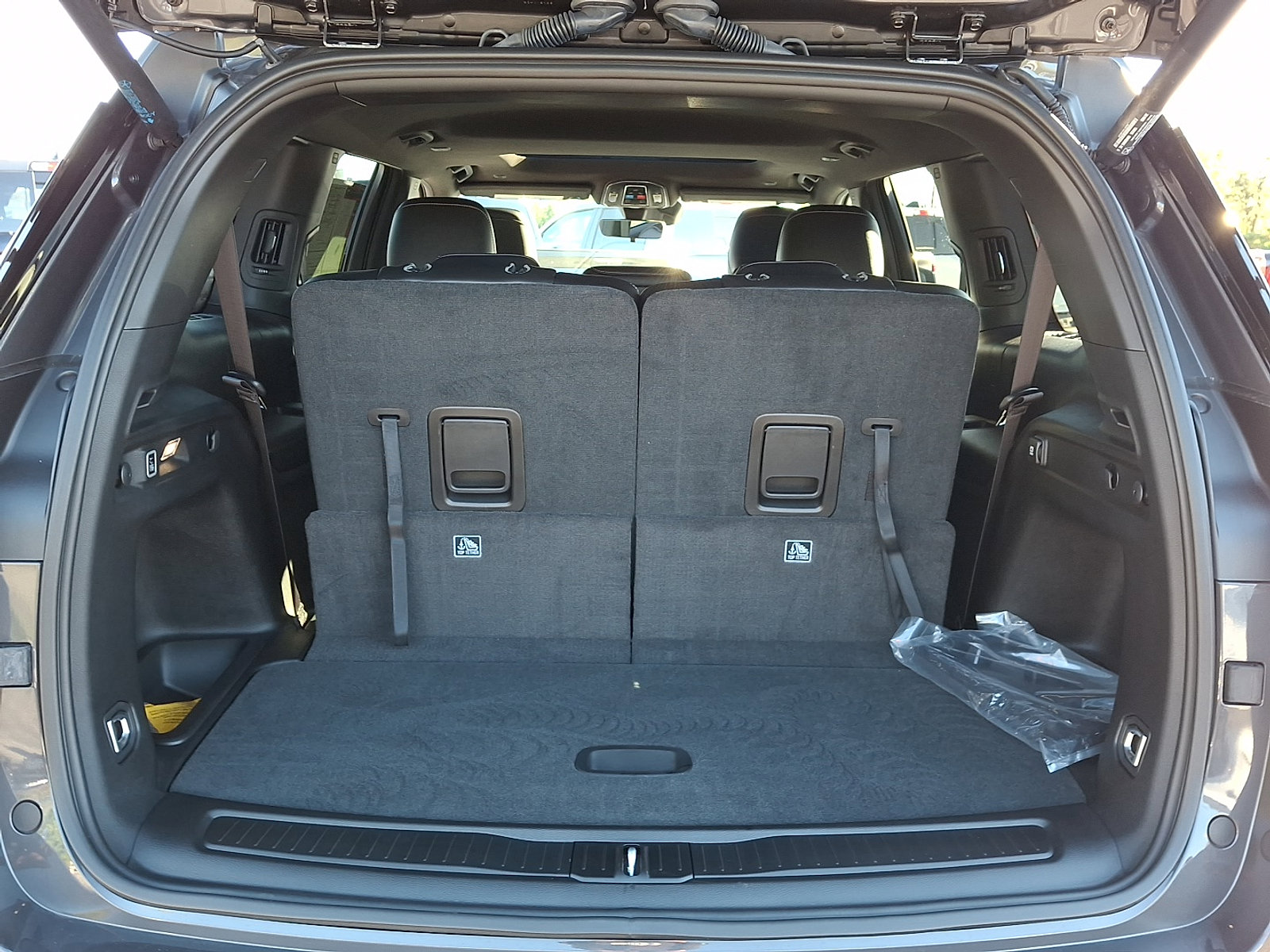 Used 2025 Jeep Grand Cherokee L Altitude image 31
