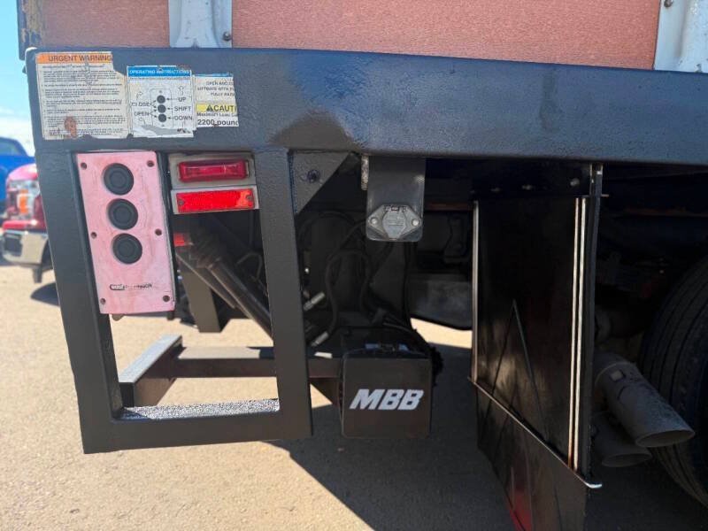 Used 2011 Ford F550 2WD Crew Cab Super Duty w/ Payload Upgrade Pkg image 33