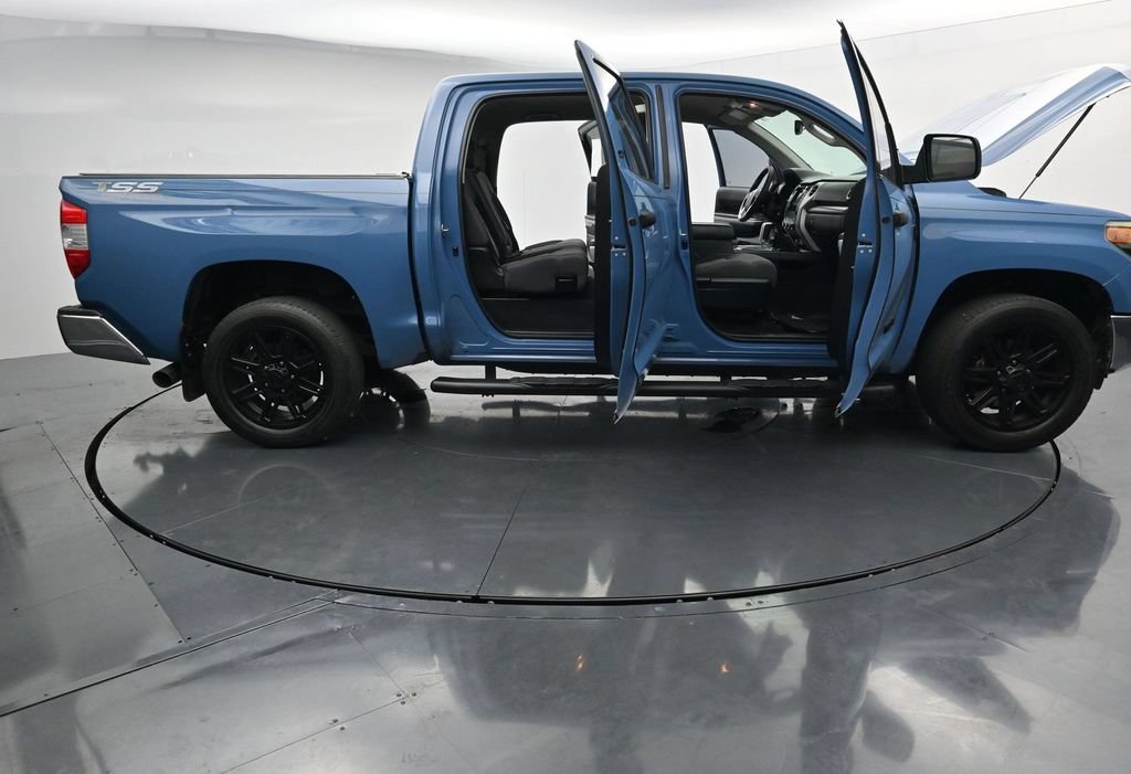 Used 2020 Toyota Tundra SR5 w/ SR5 Upgrade Package RWD image 27