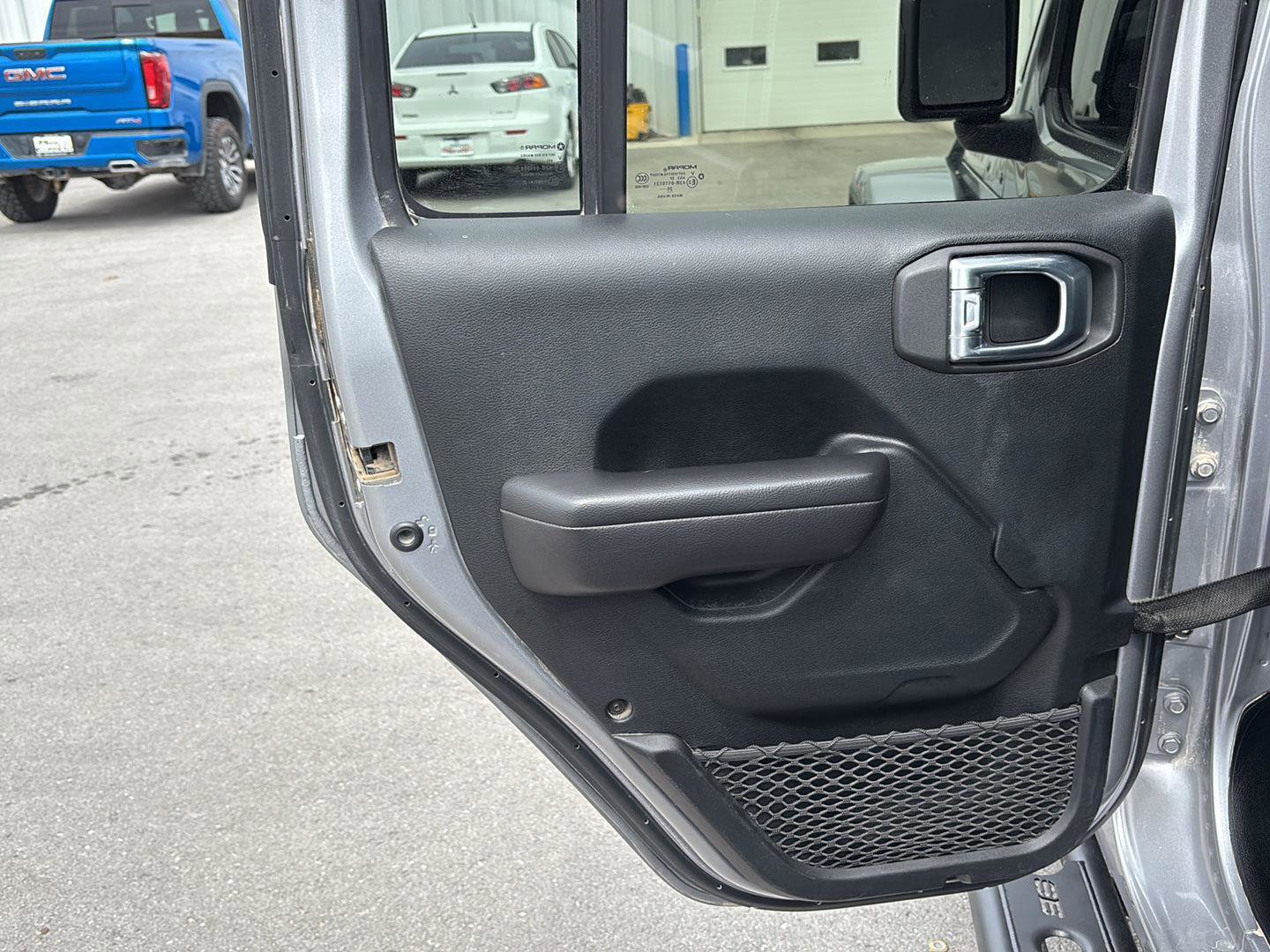 Used 2021 Jeep Wrangler Unlimited Rubicon w/ LED Lighting Group image 18