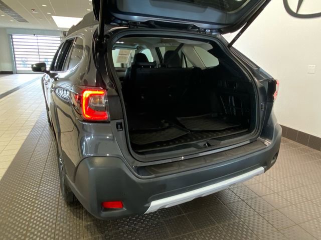 Used 2023 Subaru Outback Touring AWD/4WD image 25