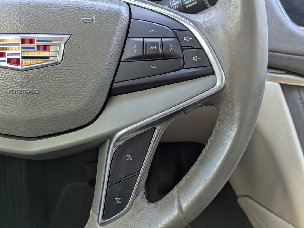 Used 2017 Cadillac XT5 Luxury w/ Driver Awareness Package image 25