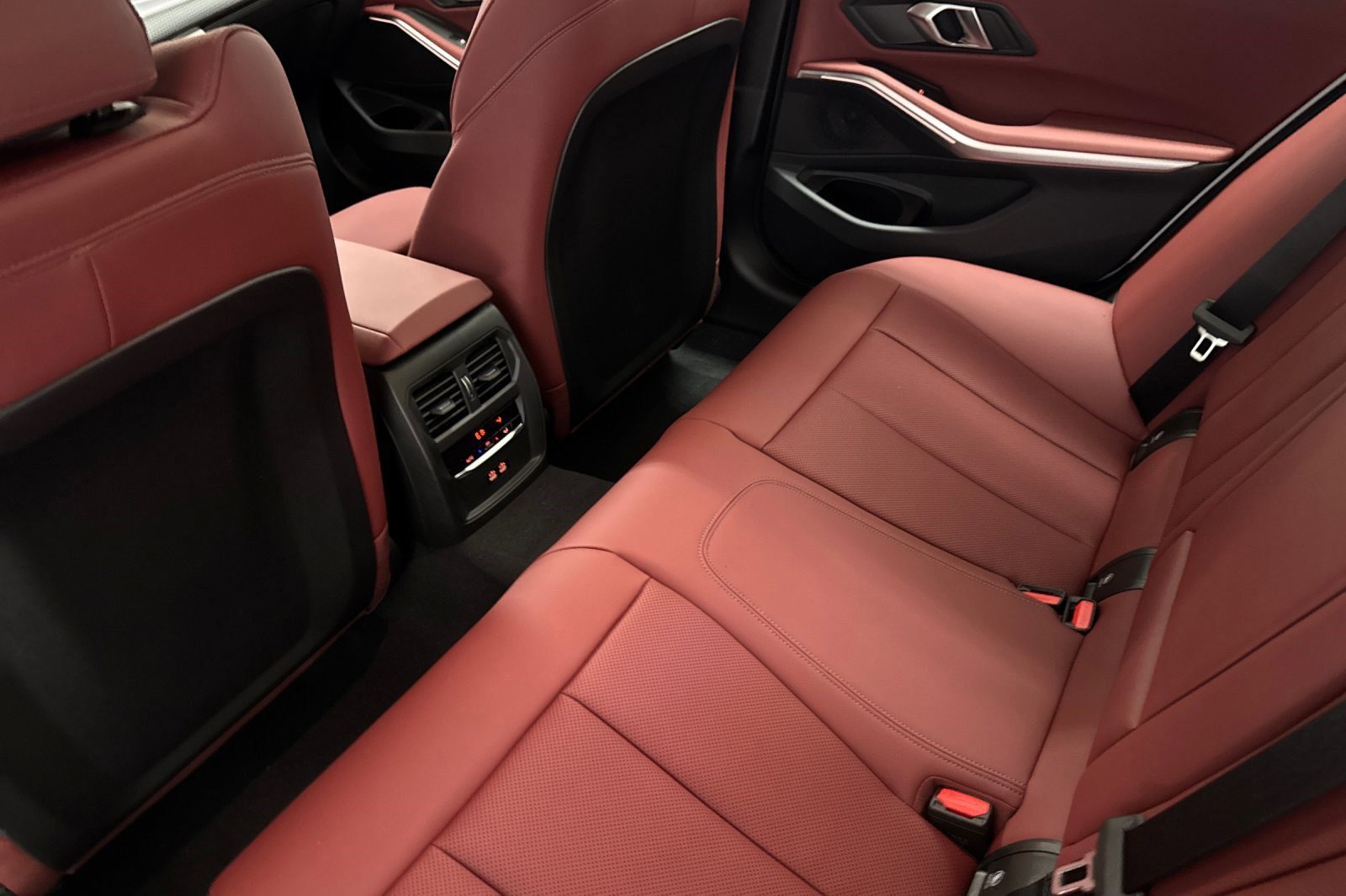 New 2026 BMW 330i Sedan image 21