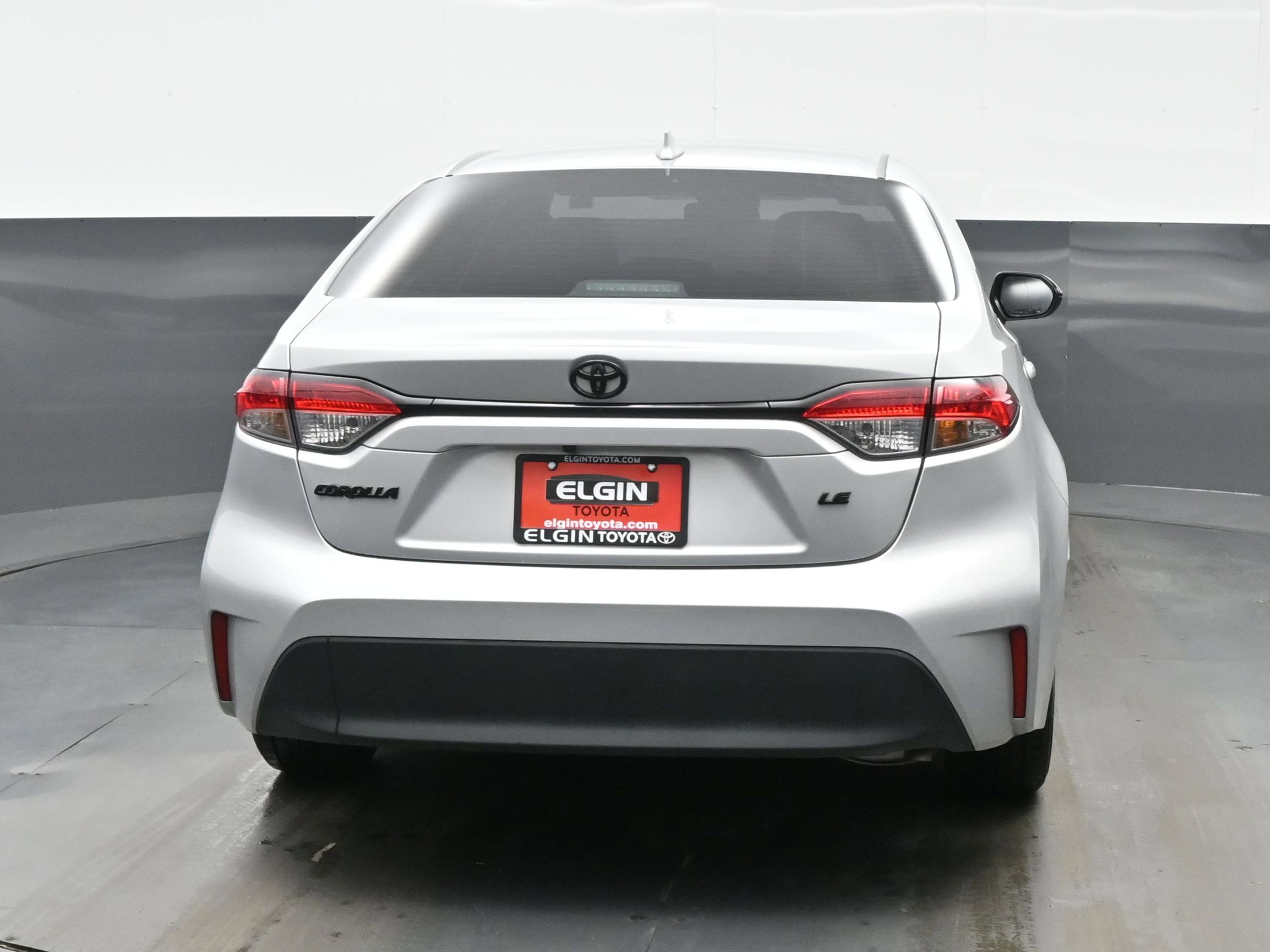 Used 2023 Toyota Corolla LE image 5