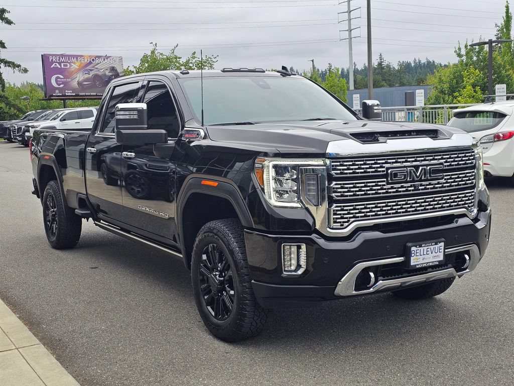 Used 2022 GMC Sierra 3500 Denali w/ Denali Black Diamond Edition AWD/4WD image 7