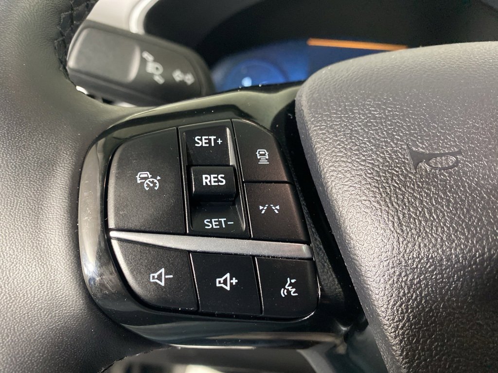 Used 2024 Ford Escape Platinum image 10