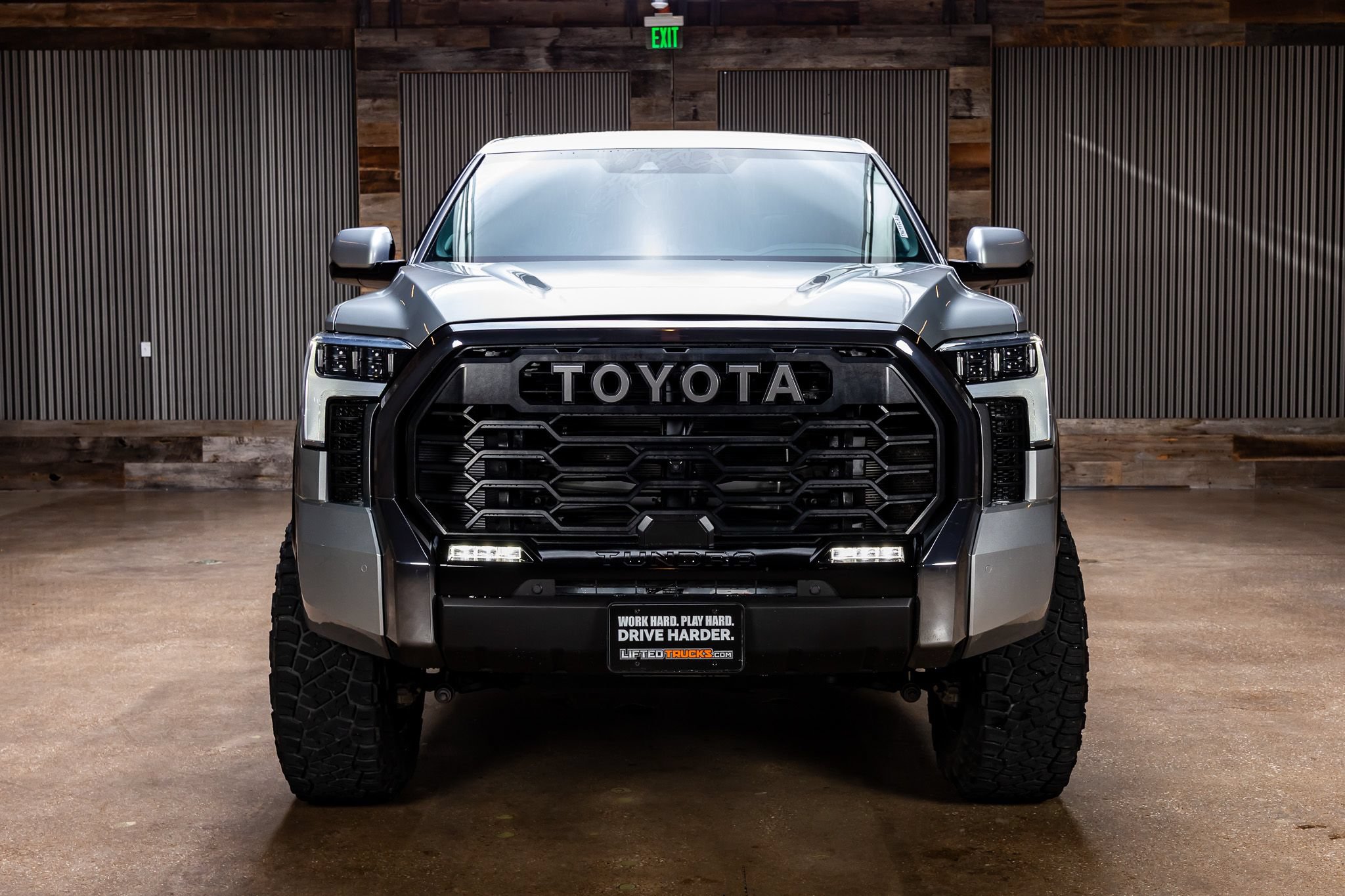Used 2022 Toyota Tundra Platinum AWD/4WD image 2