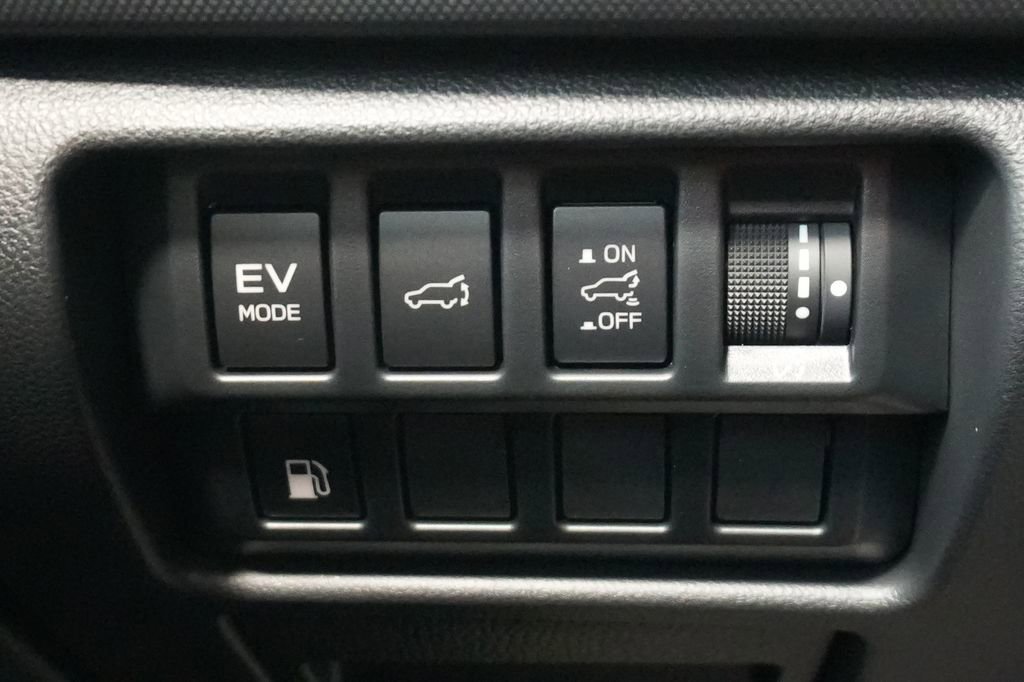 New 2025 Subaru Forester Limited image 41