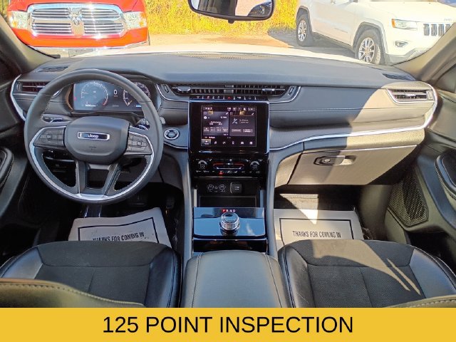 Used 2023 Jeep Grand Cherokee L Laredo AWD/4WD image 9
