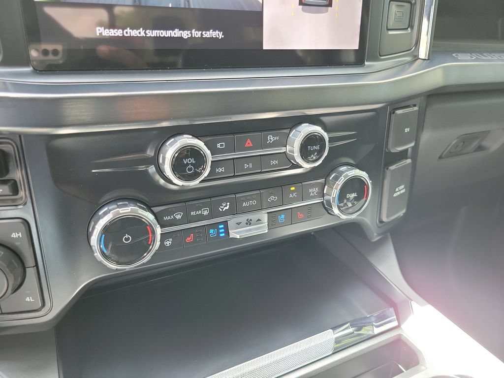 Certified 2025 Ford F250 Lariat w/ Chrome Package AWD/4WD image 30