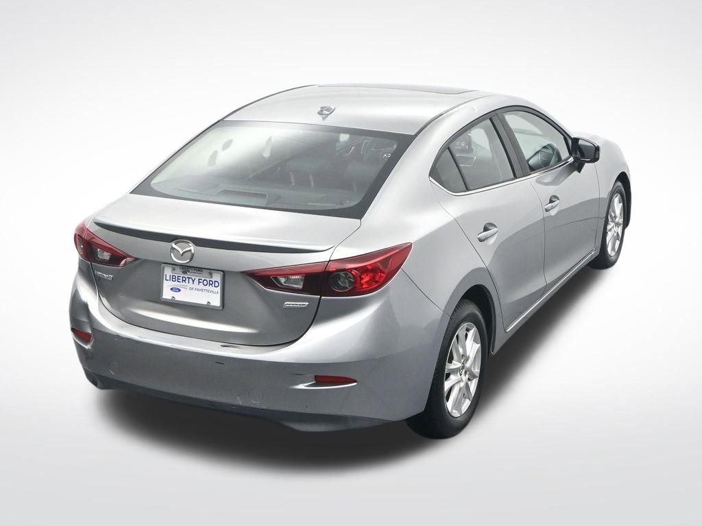 Used 2015 MAZDA MAZDA3 i Touring w/ Technology Package FWD image 29