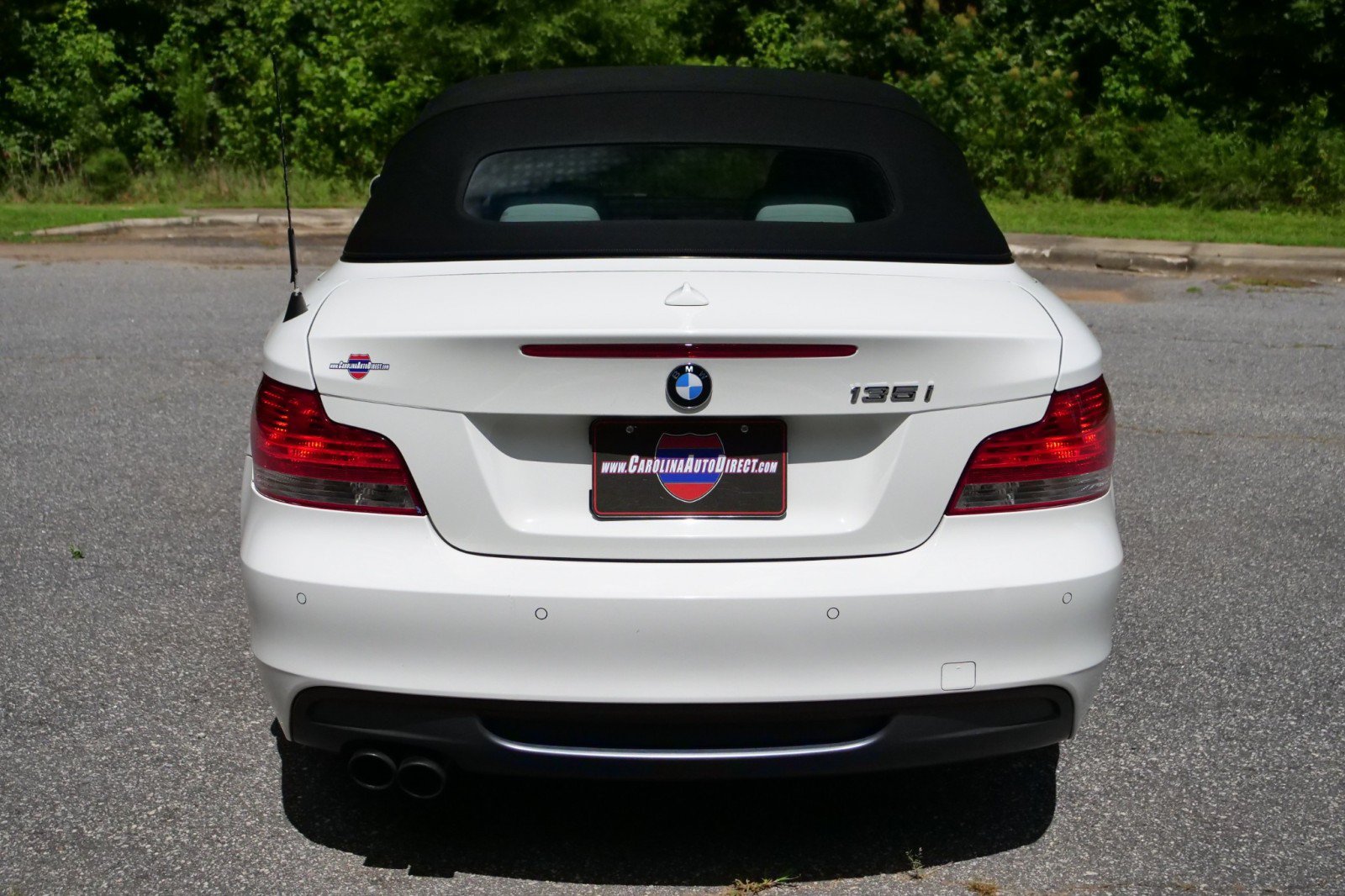 Used 2011 BMW 135i Convertible RWD image 11