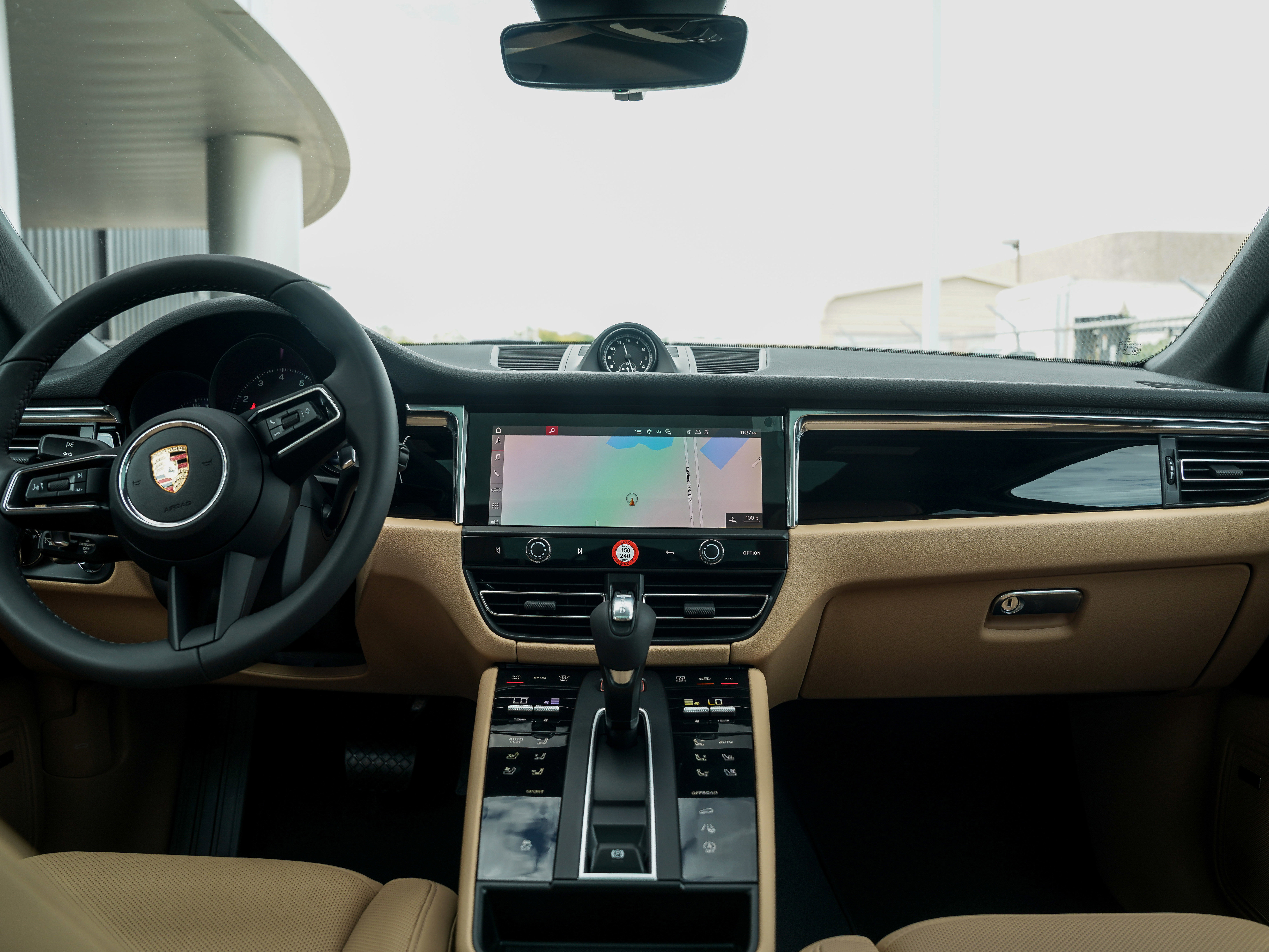 New 2026 Porsche Macan image 24