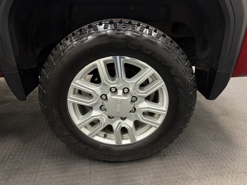 Used 2020 GMC Sierra 2500 SLT w/ SLT Premium Plus Package image 10