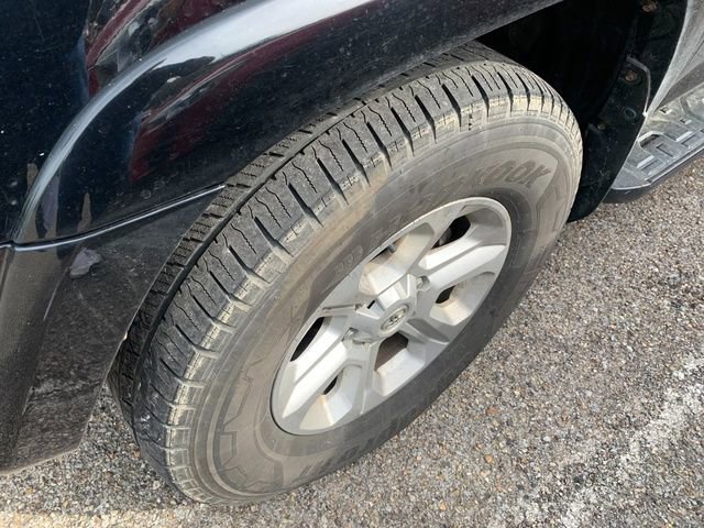 Used 2019 Toyota 4Runner SR5 AWD/4WD image 2