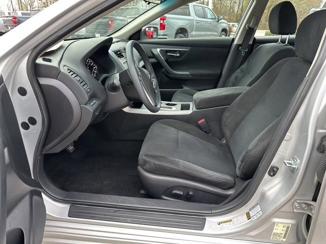 Used 2015 Nissan Altima 2.5 S w/ Power Driver Seat Package image 5
