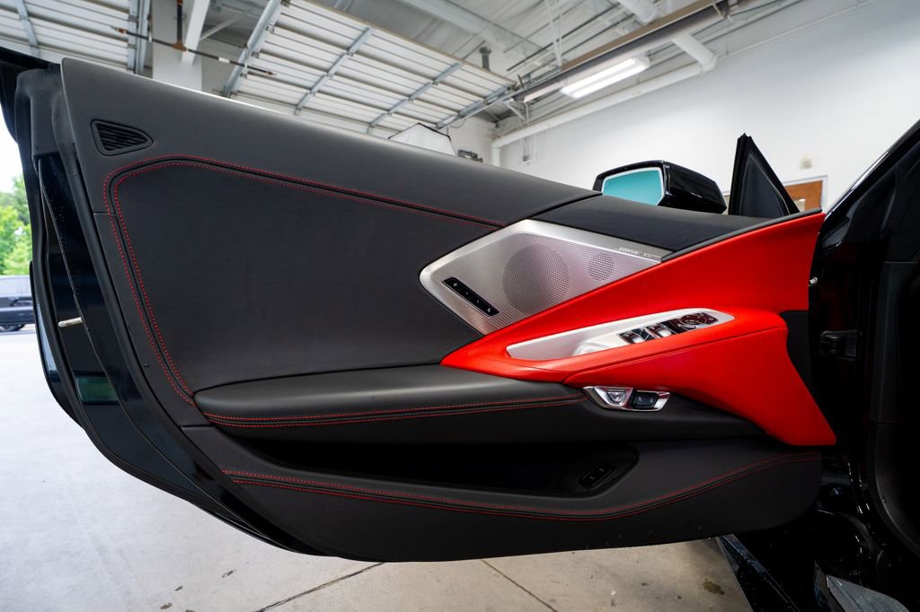 Used 2023 Chevrolet Corvette Stingray Premium Conv w/ Z51 Performance Package RWD image 30