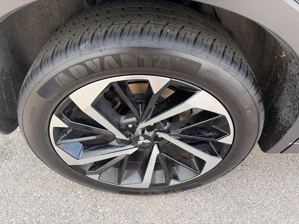 Used 2024 Mitsubishi Outlander SE FWD image 34