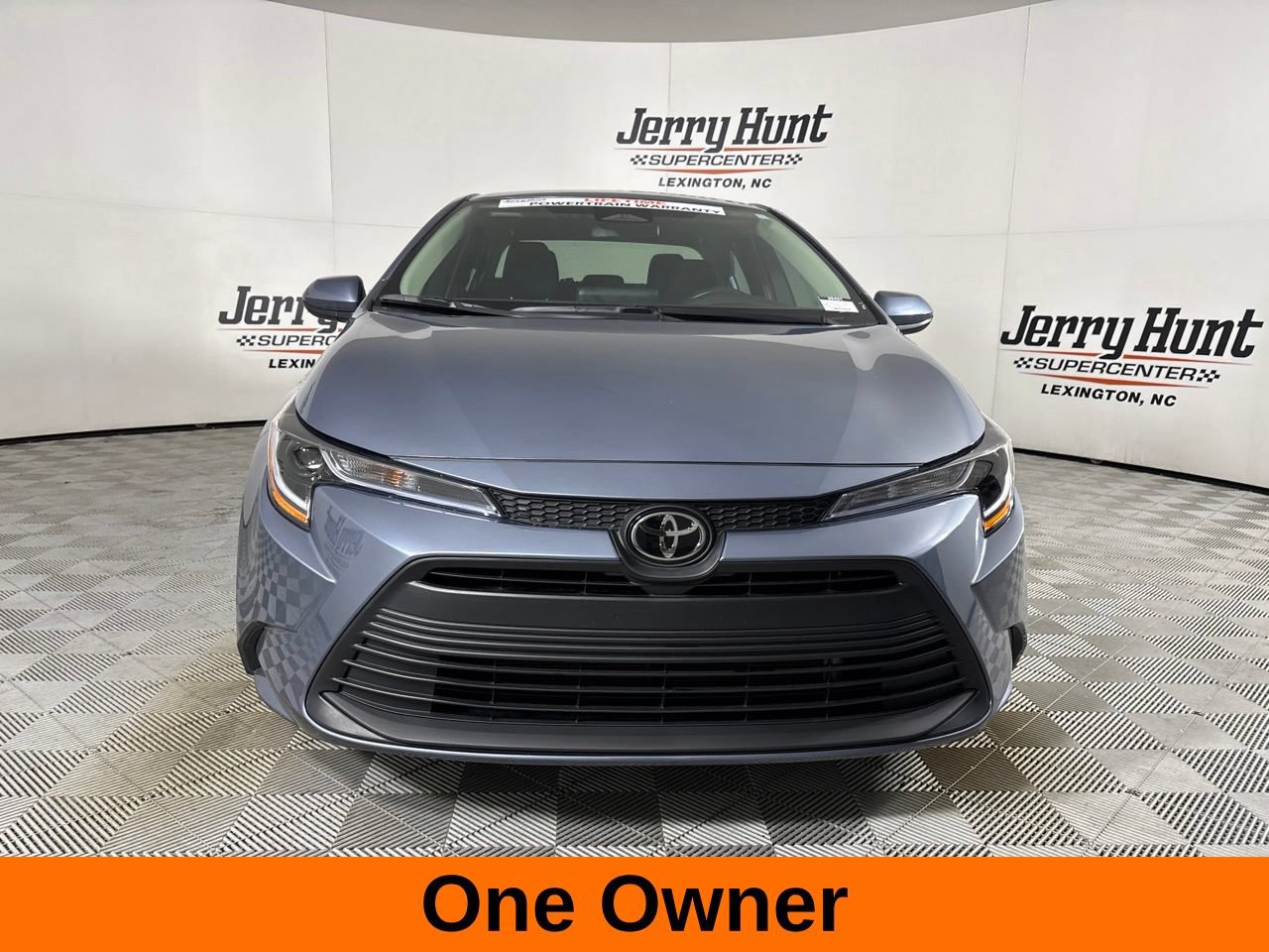Used 2026 Toyota Corolla LE FWD image 3