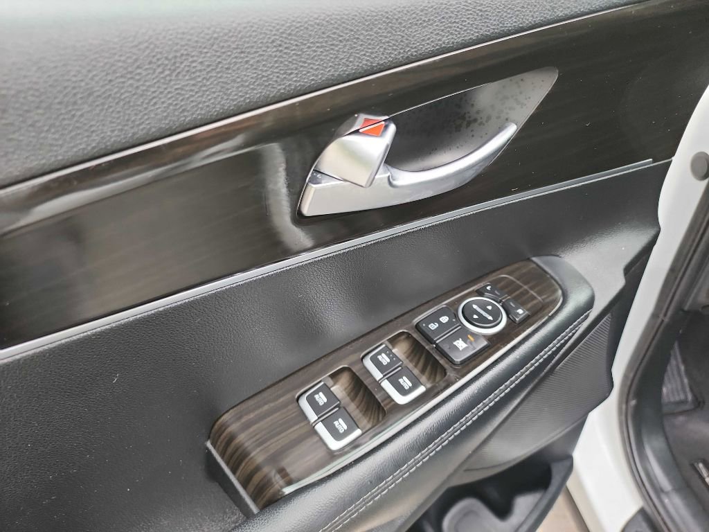 Used 2020 Kia Sorento LX w/ LX I4 Convenience Package FWD image 13